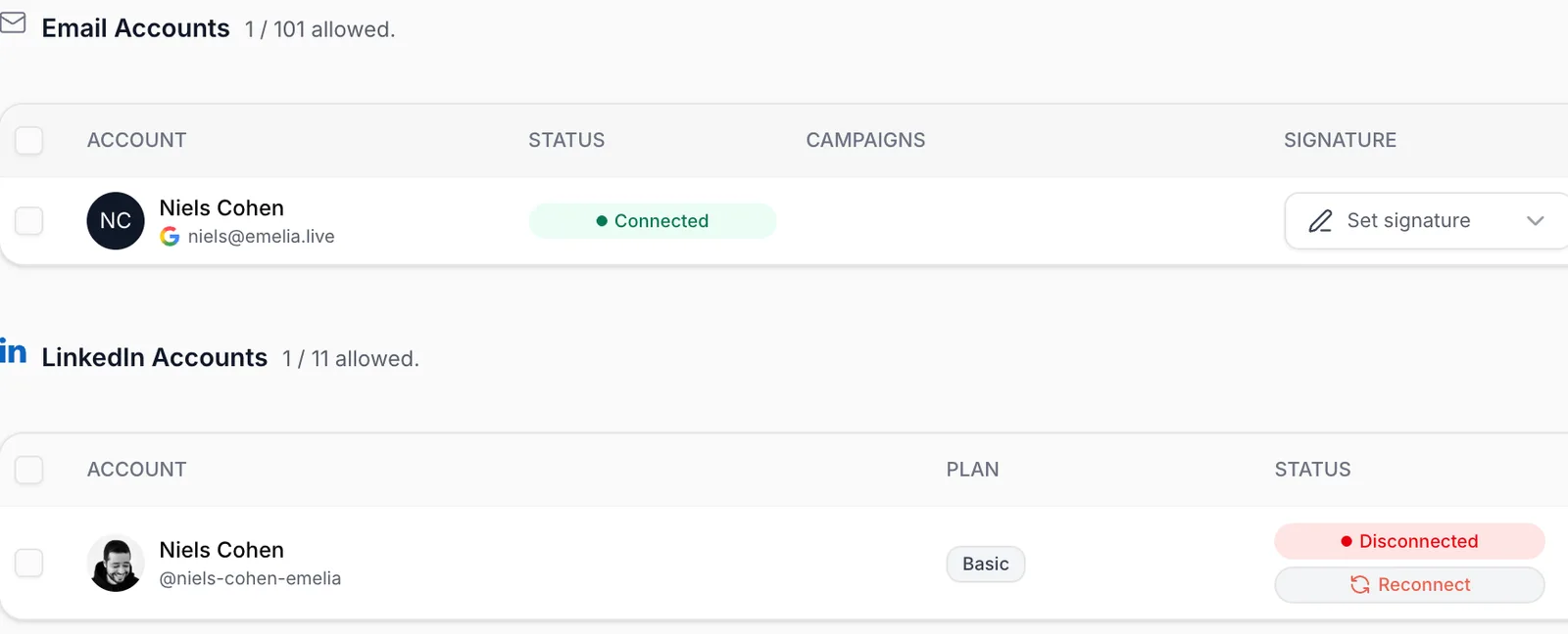 Accounts page: an email mailbox with status Connected and an account with status Disconnected and a Reconnect button