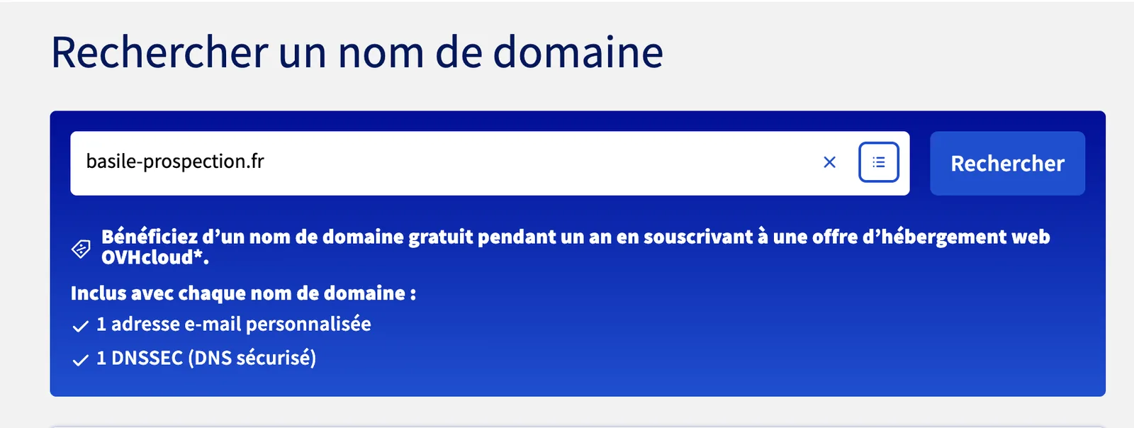 Champ de recherche d'un nom de domaine sur le site d'OVHcloud